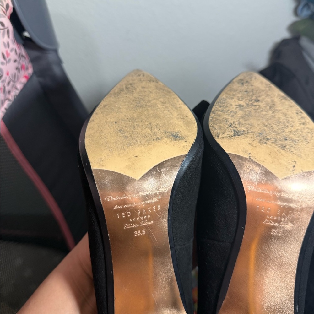 Ted Baker Black Heels with Bow Accent - Picture 7 of 8